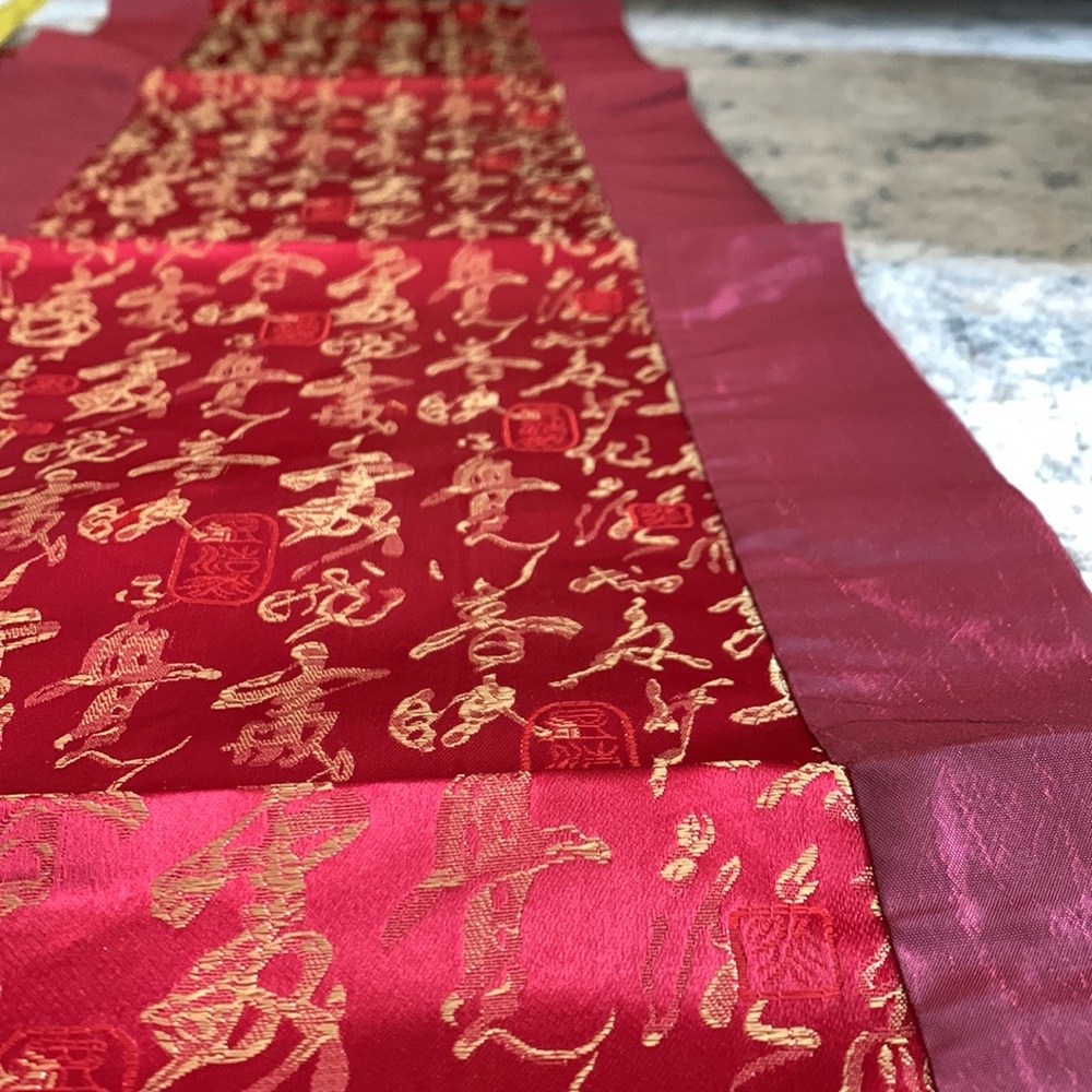Chinese table runner - Picture 2 of 4